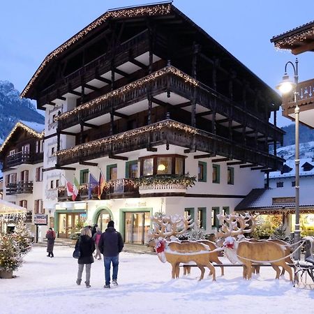 Post Hotel Ristorante Tyrol Moena Esterno foto
