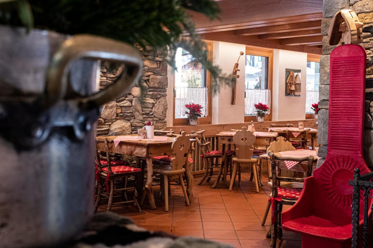Post Hotel Ristorante Tyrol Moena Esterno foto