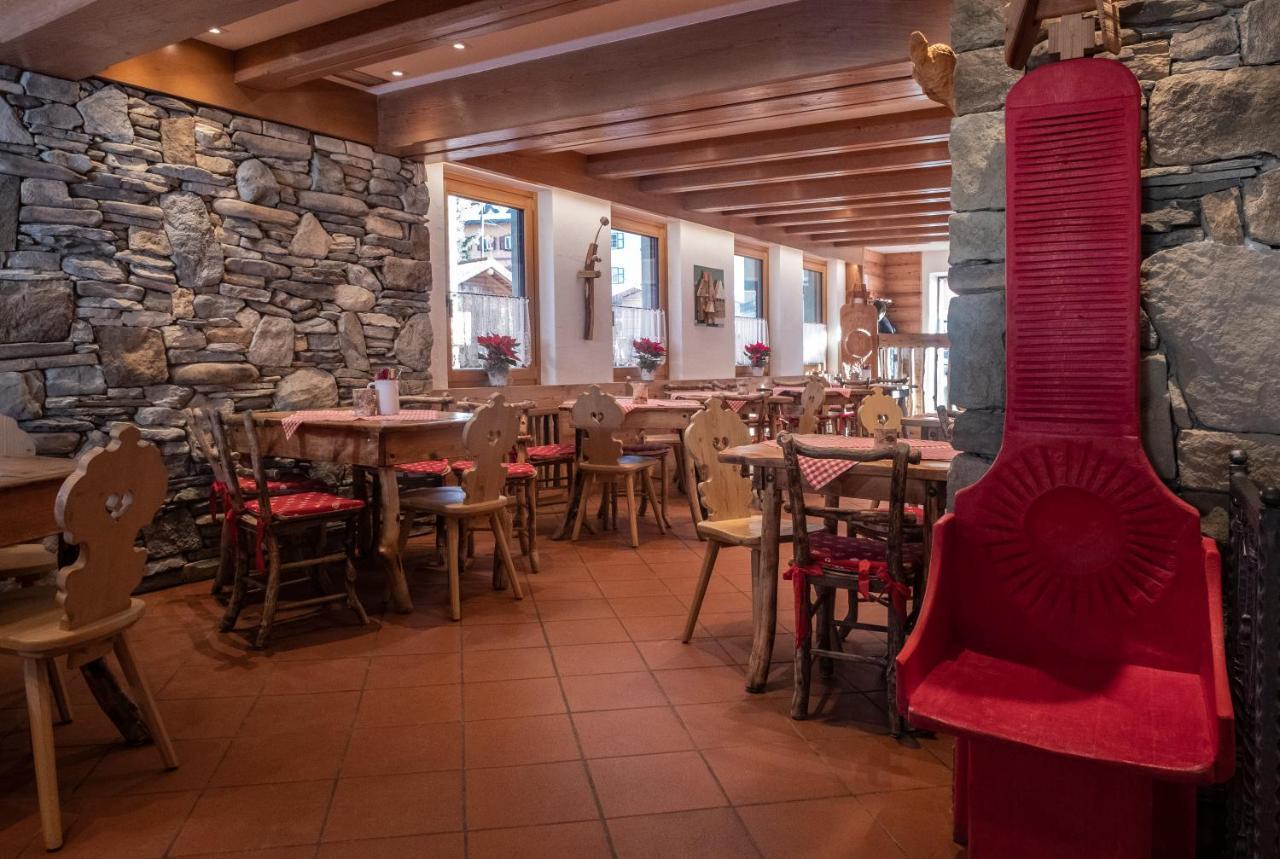 Post Hotel Ristorante Tyrol Moena Esterno foto