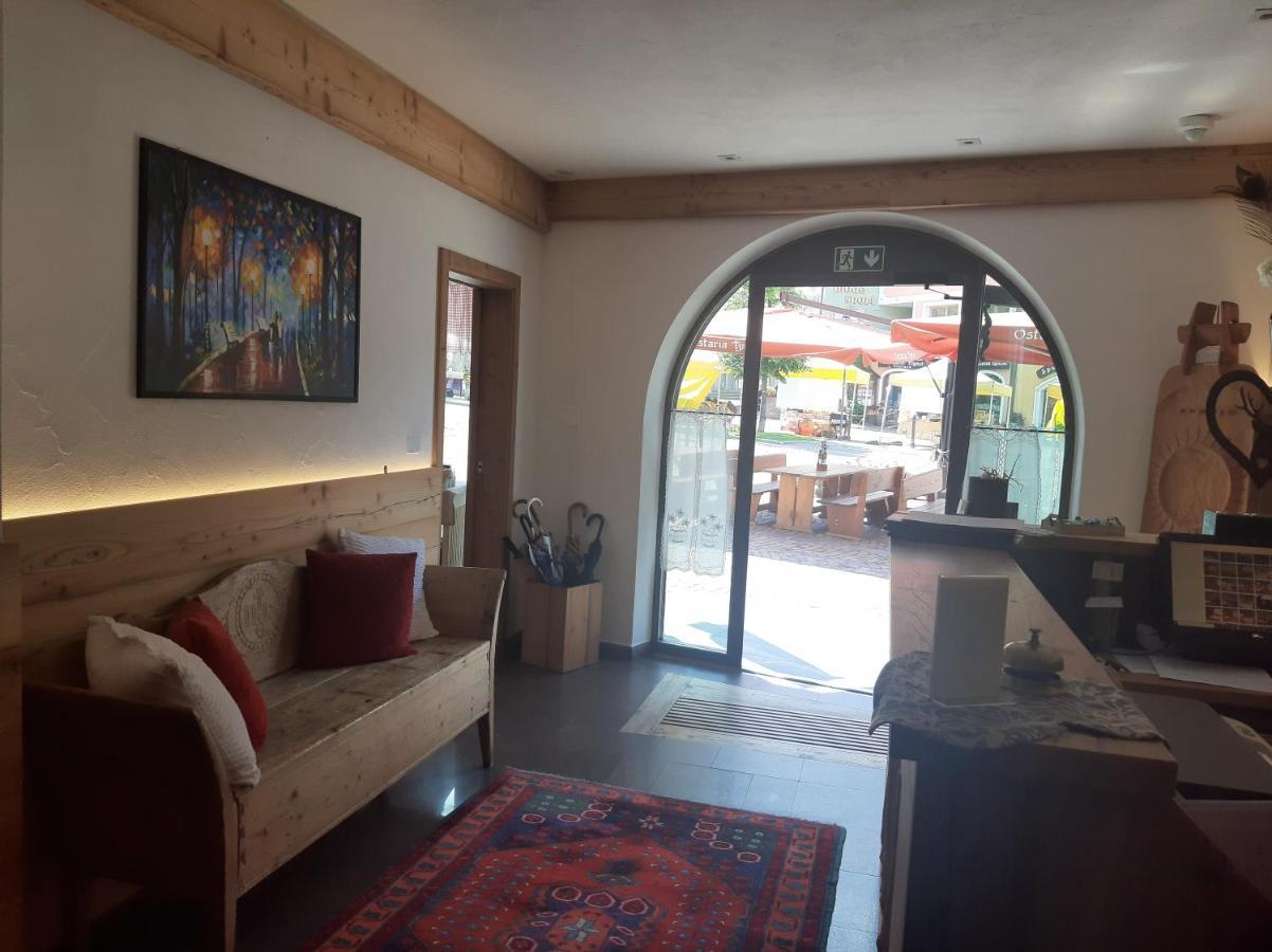 Post Hotel Ristorante Tyrol Moena Esterno foto