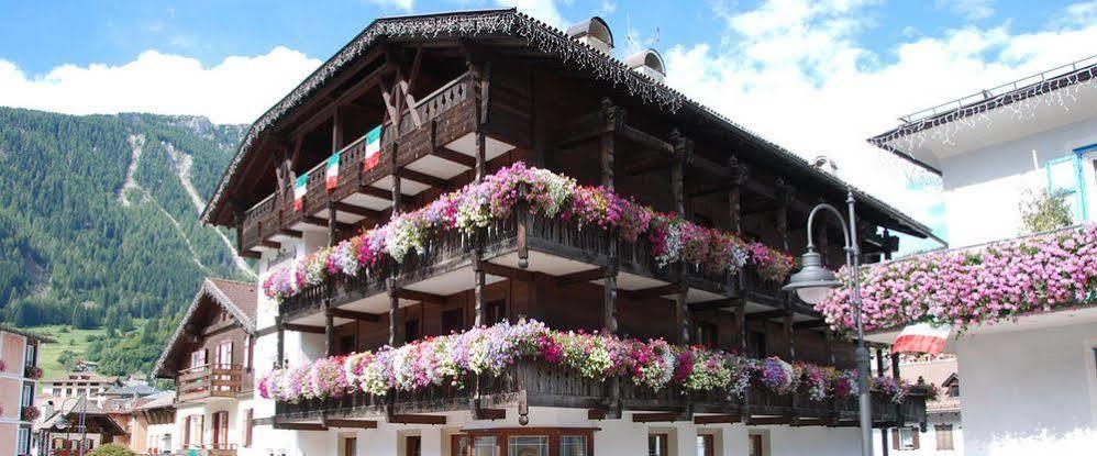 Post Hotel Ristorante Tyrol Moena Esterno foto