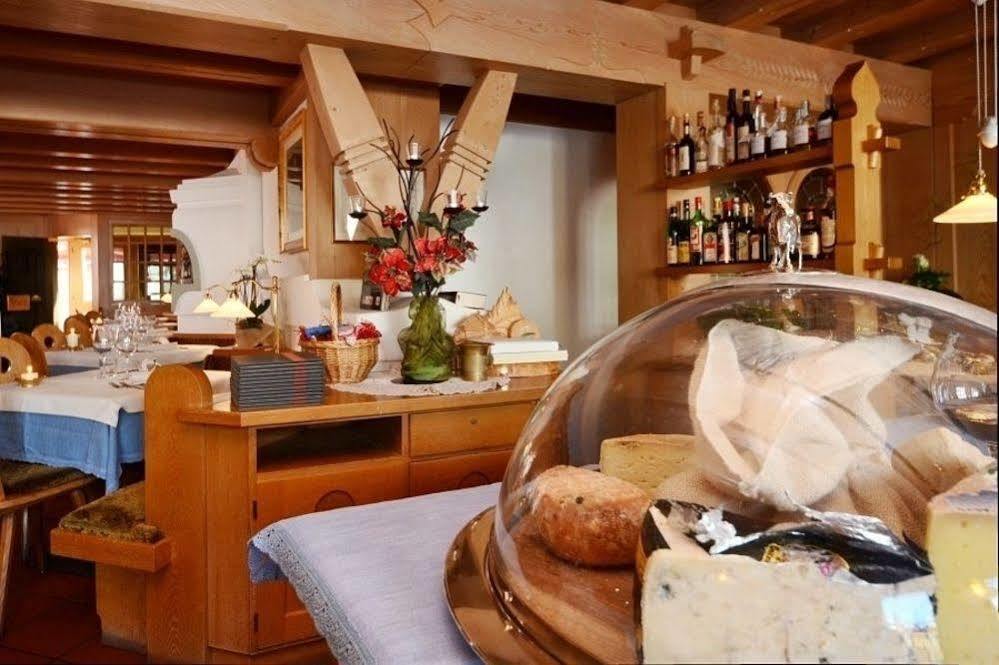 Post Hotel Ristorante Tyrol Moena Esterno foto
