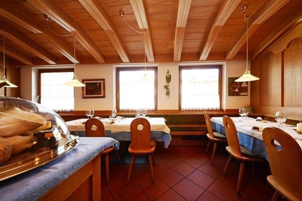 Post Hotel Ristorante Tyrol Moena Esterno foto