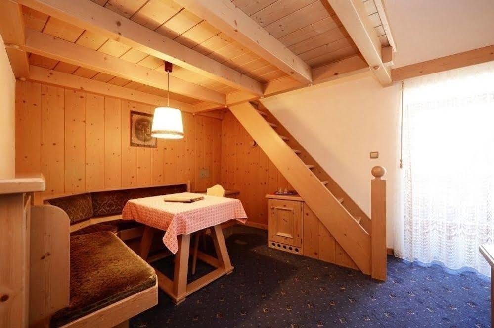 Post Hotel Ristorante Tyrol Moena Esterno foto